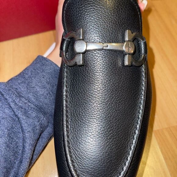 Mens Black Leather FERRAGAMO Loafers Mens Black Leather FERRAGAMO Loafers - Picture 4 of 13